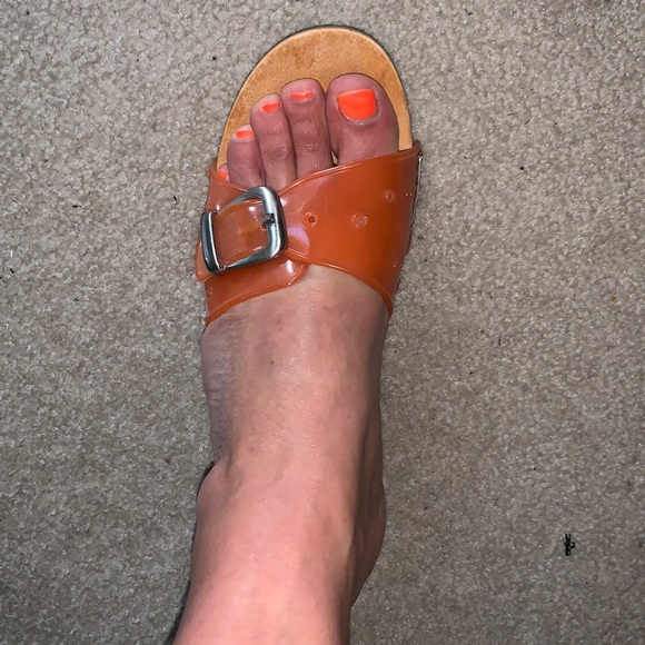 Orange wooden sole kitten heels - Picture 4 of 9